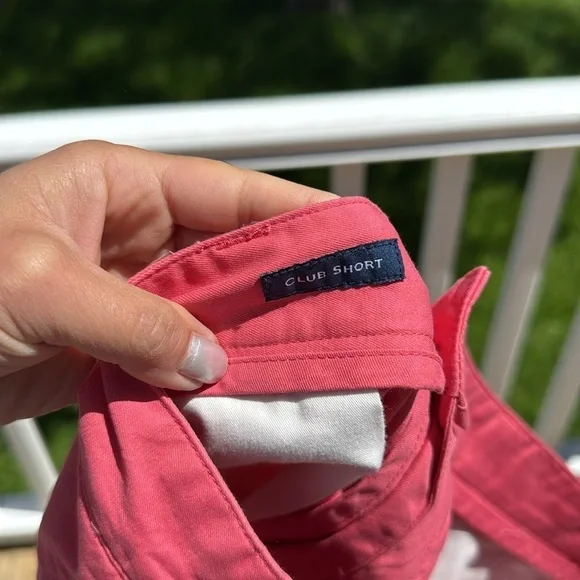 Vineyard Vines Club shorts in Pink - Picture 3 of 4